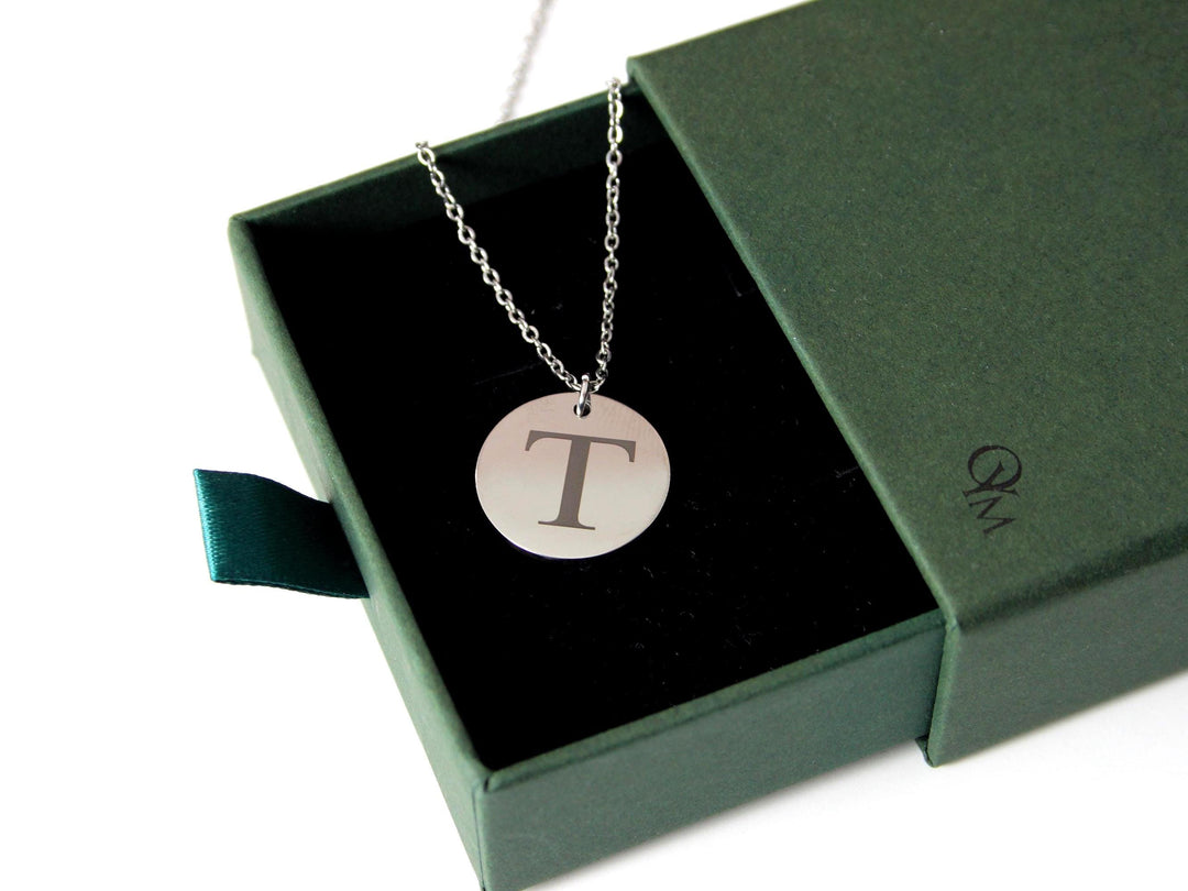 Engraved Initial Necklace: Circle Pendant